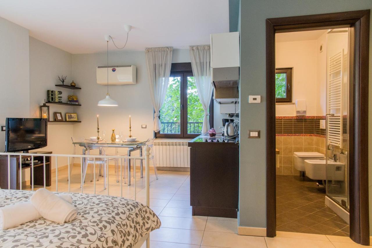 One Love Metropolitan Gardens Studio Apartment Bukares Bagian luar foto